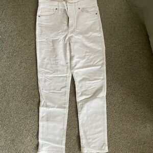 Madewell women’s white straight jeans